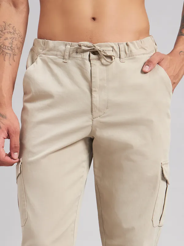 Sand_Dunes_Men_Beige_Straight_Fit_Cargo_Trousers