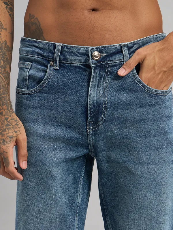 Sand_Dunes_Men_Blue_Straight_Fit_Mid-Rise_Light_Fade_Stretchable_Jeans
