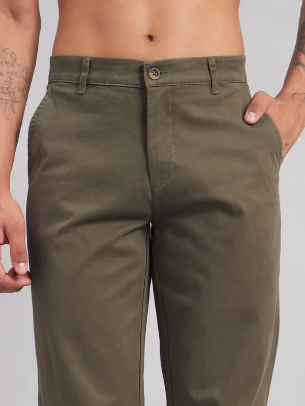 Sand_Dunes_Men_Olive_Green_Straight_Fit_Cotton_Chinos_Trousers