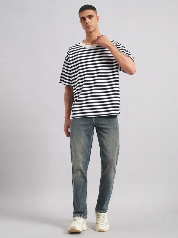 Sand_Dunes_Men_Washed_Straight_Fit_Jeans