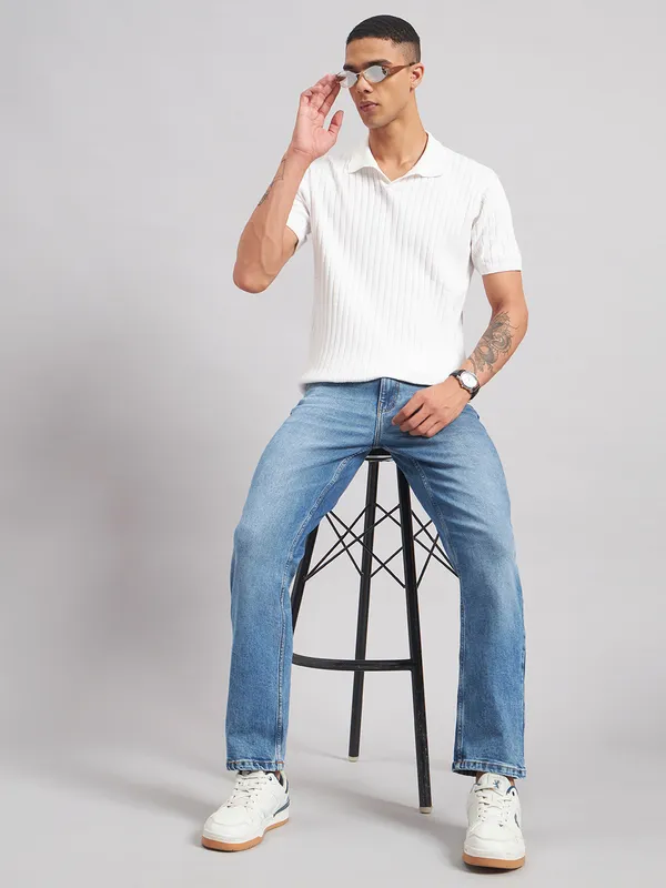Sand_Dunes_Men_Light_Fade_Straight_Fit_Jeans