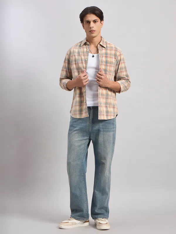 Men_Premium_Checked_Relaxed_Fit_Casual_Shirt