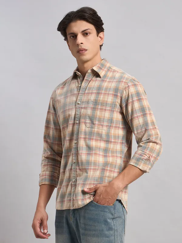 Men_Premium_Checked_Relaxed_Fit_Casual_Shirt