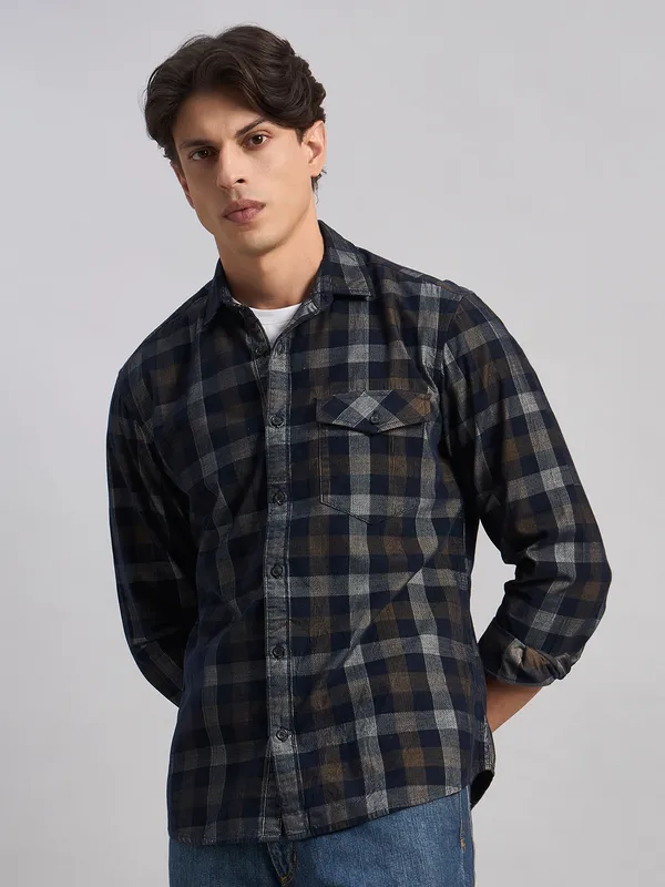 Men_Checked_Relaxed_Fit_Corduroy_Shirt