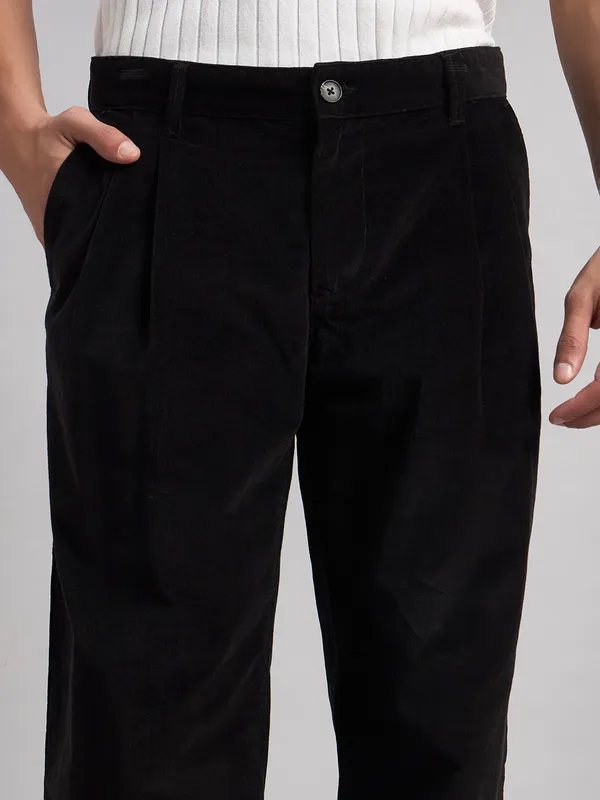 Sand_Dunes_Men’S_Black_Corduroy_Pleated_Straight_Fit_Trousers