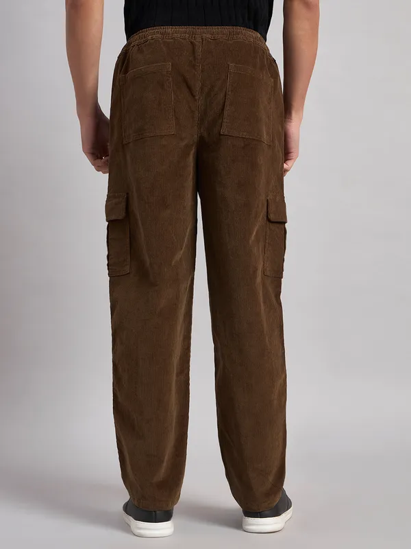 Sand_Dunes_Men_Brown_Corduroy_Relaxed_Fit_Cargo_Trousers