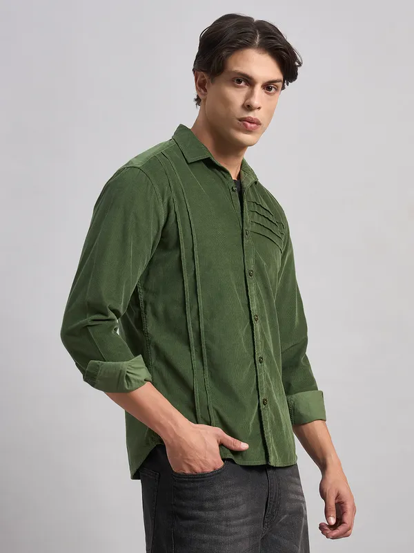 Sand_Dunes_Men_Green_Corduroy_Relaxed_Fit_Casual_Shirt