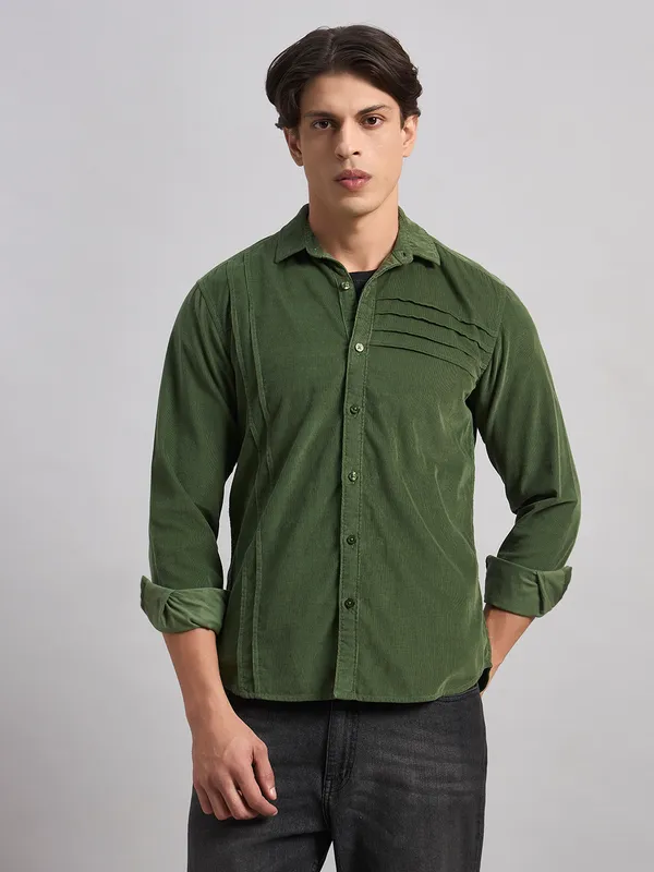 Sand_Dunes_Men_Green_Corduroy_Relaxed_Fit_Casual_Shirt