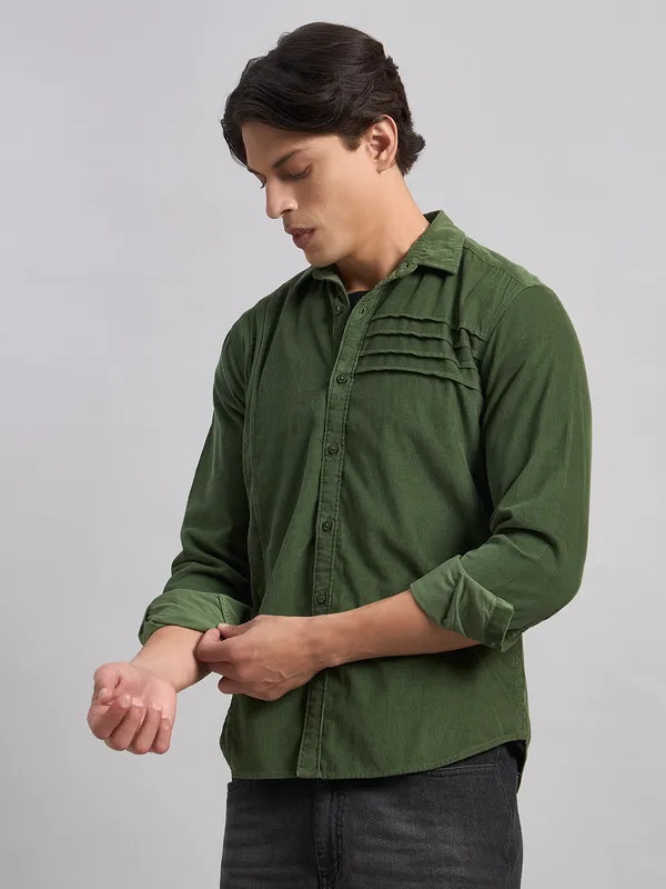 Sand_Dunes_Men_Green_Corduroy_Relaxed_Fit_Casual_Shirt