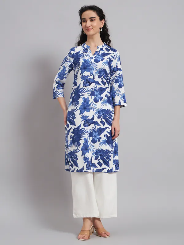 Sand_Dunes_Women_White_and_Blue_Floral_Printed_Kurti