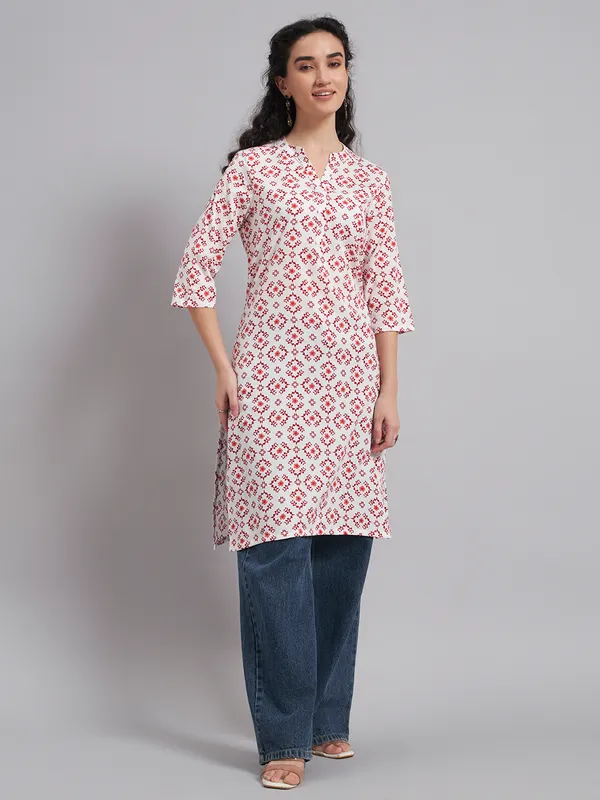 Sand_Dunes_Women_White_&_Red_Ethnic_Motif_Printed_Straight_Kurti