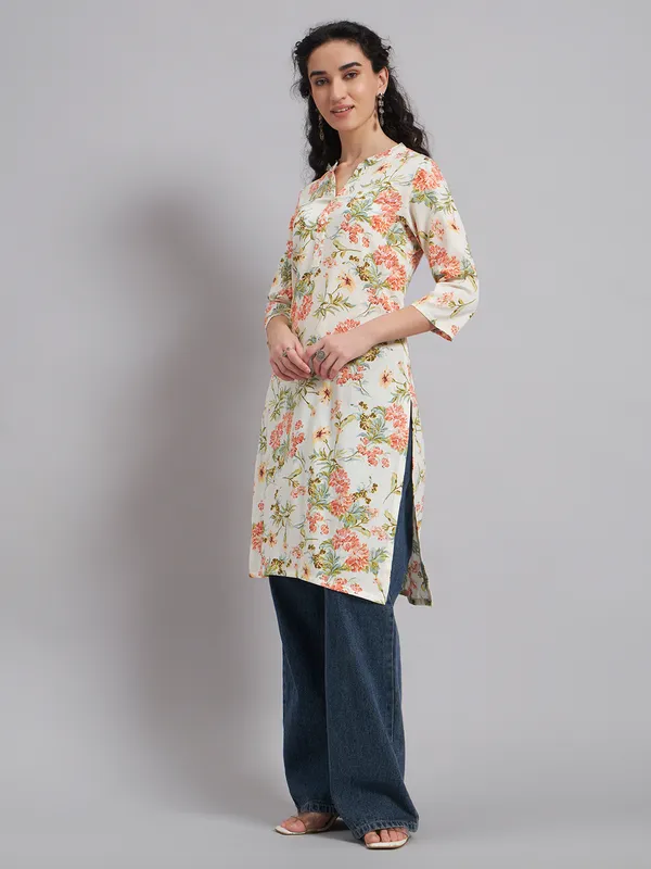 Sand_Dunes_Women_White_Floral_Printed_Straight_Rayon_Kurti