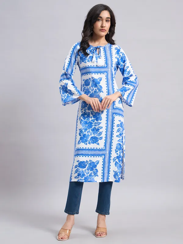 Sand_Dunes_Blue_&_White_Floral_Printed_Straight_Kurta