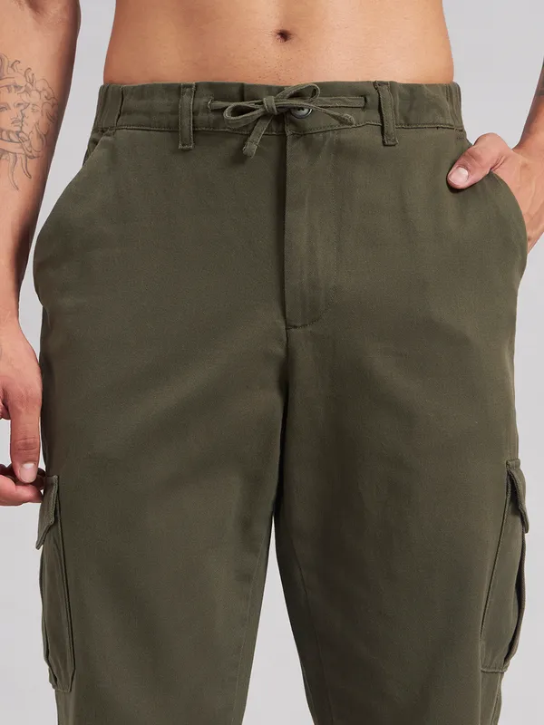 Sand_Dunes_Men_Olive_Green_Straight_Fit_Cotton_Cargo_Trousers