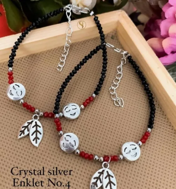 Black_And_Red_Beaded_Charm_Anklet_Set_for_Women