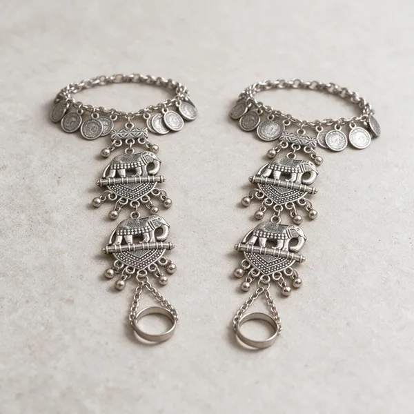 Silver_Oxidised_Hand_Harness_Jewellery_Set_for_Women