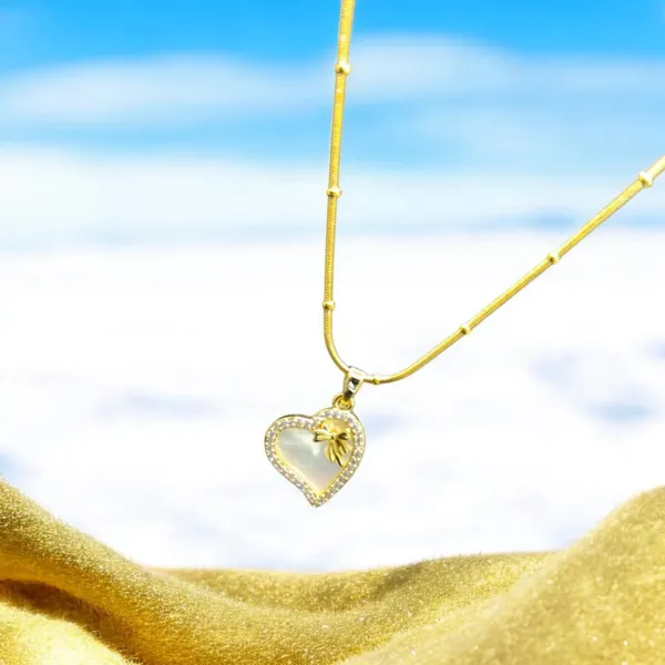 Golden_Whisper_Gifted_Heart_Crystal_Necklace_Default_Title