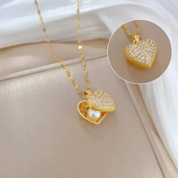Frosted_Bloom_Crystal_Pearl_Heart_Necklace_Default_Title