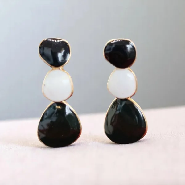 Monochrome_Muse_Black_White_Enamel_Dangle_Earrings_Default_Title