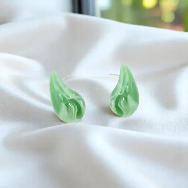 Verdant_Glaze_Marble_Green_Resin_Teardrop_Earrings_Default_Title