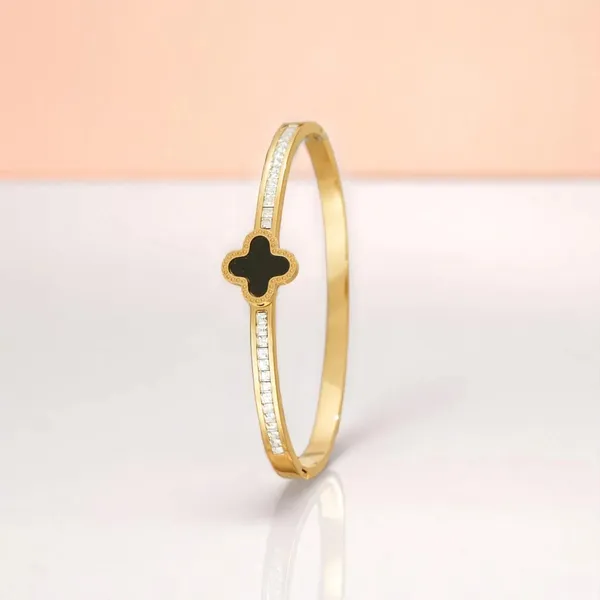 Golden_Aura_Crystal_Clover_Gold_Bracelet_Default_Title