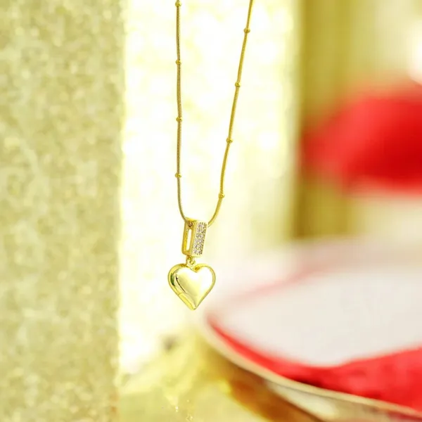Luxe_Promise_Gold_Heart_Crystal_Necklace_Default_Title