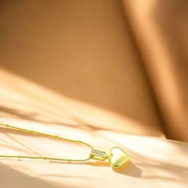 Luxe_Promise_Gold_Heart_Crystal_Necklace_Default_Title