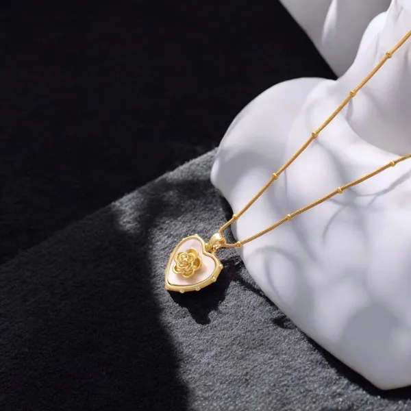Rose_Whisper_18k_Gold_Plated_Heart_Pendant_Necklace_Default_Title