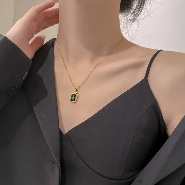 Emerald_Dusk_18k_Gold_Plated_Y_Necklace_With_Green_Stone_Drop_Default_Title