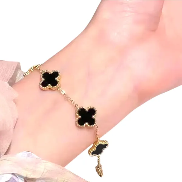 Midnight_Bloom_Clover_Chain_Bracelet_Default_Title