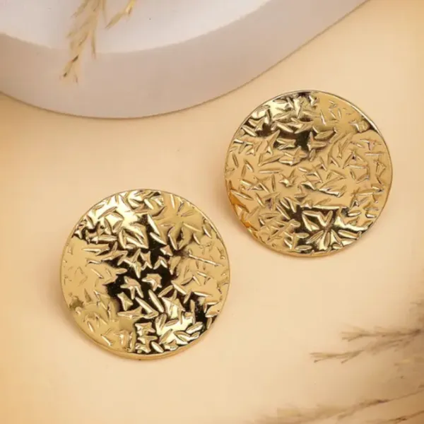 Golden_Poise_Embossed_Stud_Earrings_Default_Title