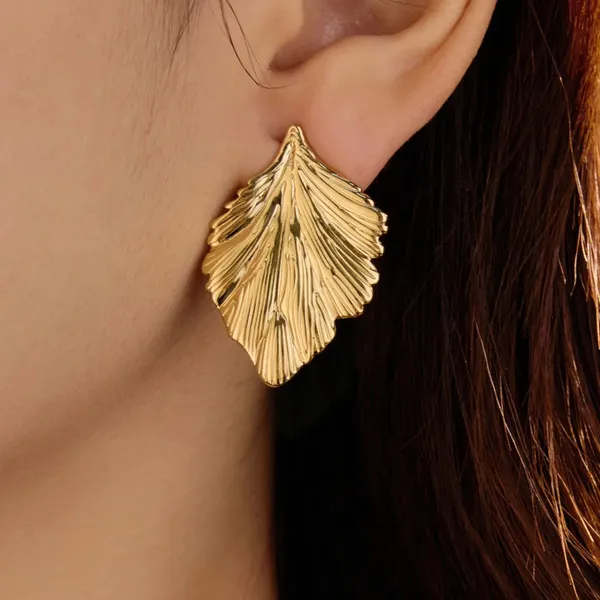 Golden_Whim_Vintage_Leaf_Stud_Earrings_Default_Title