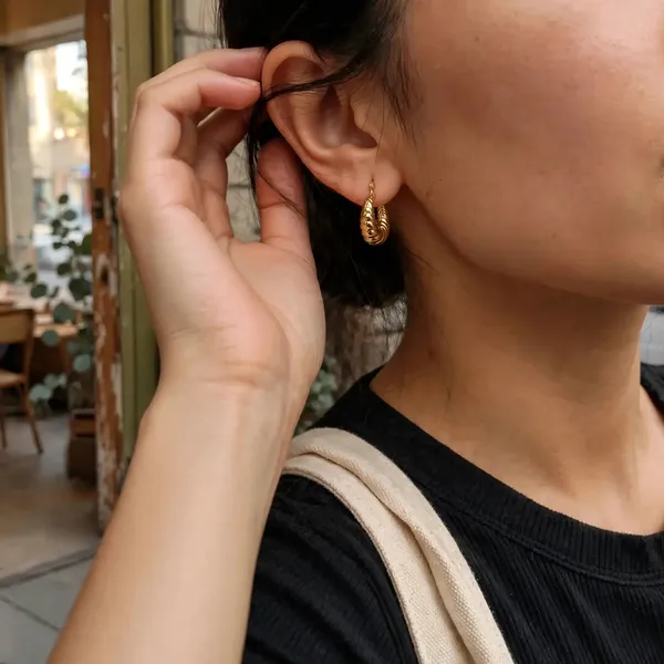 Golden_Halo_Twisted_Round_Hoop_Earrings_Default_Title