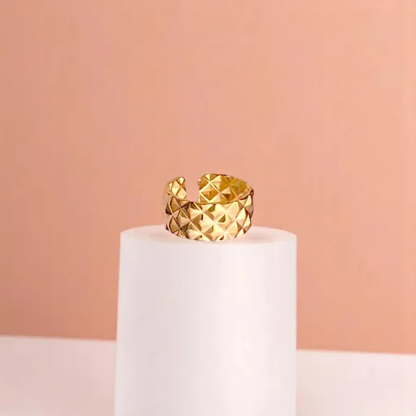 Golden_Aura_Textured_Adjustable_Ring_Default_Title