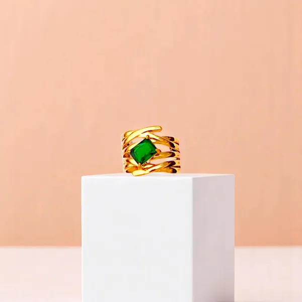 Emerald_Blaze_Adjustable_Statement_Gold_Ring_Default_Title