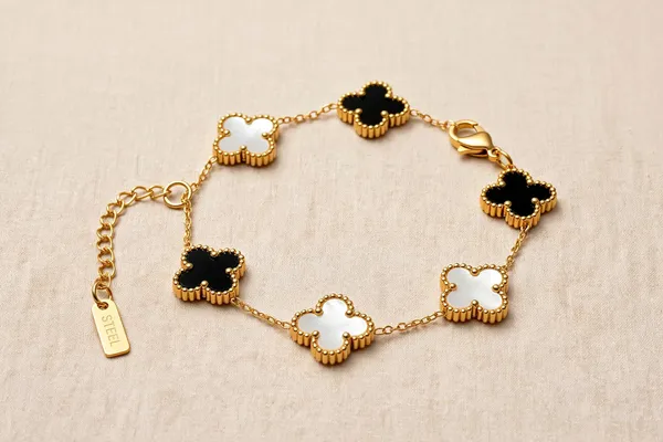 Twist_Luck_Reversible_Dual_Clover_Bracelet_Default_Title