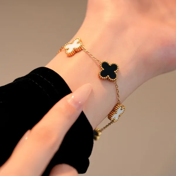 Twist_Luck_Reversible_Dual_Clover_Bracelet_Default_Title