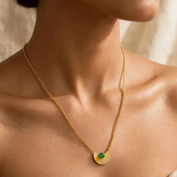Emerald_Grace_Emerald_Stone_Pendant_Gold_Necklace_Default_Title