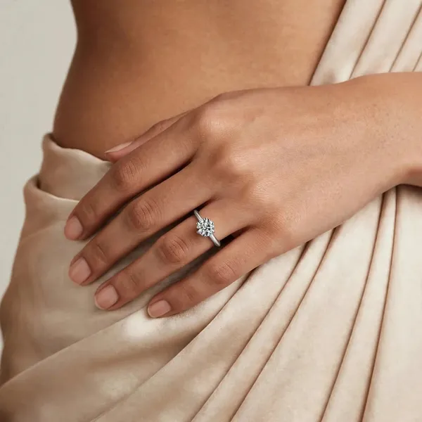 Pure_Radiance_Silver_Crystal_Solitaire_Adjustable_Ring_Default_Title