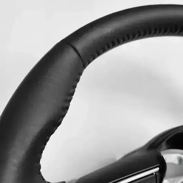 Swift_Top_Model_Steering_Leather_Upholstery_Wrapped_With_All_Controls_Default_Title