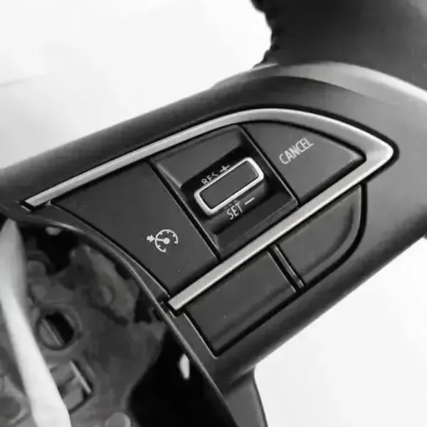 Baleno_Top_Model_Steering_Leather_Upholstery_Wrapped_With_All_Controls_Default_Title