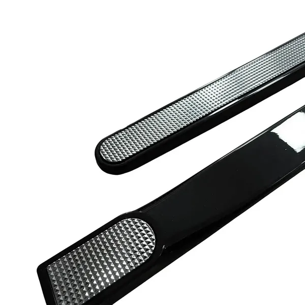 Cnleague_Door_Side_Cladding_Mg_Windsor_Ev_Glossy_Black_Oem_Quality_Abs_Material_Imported
