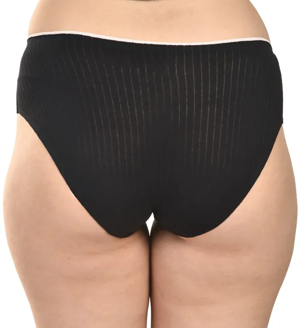 Black_Cotton_Seamless_Panties_For_Women_Pack_Of_3