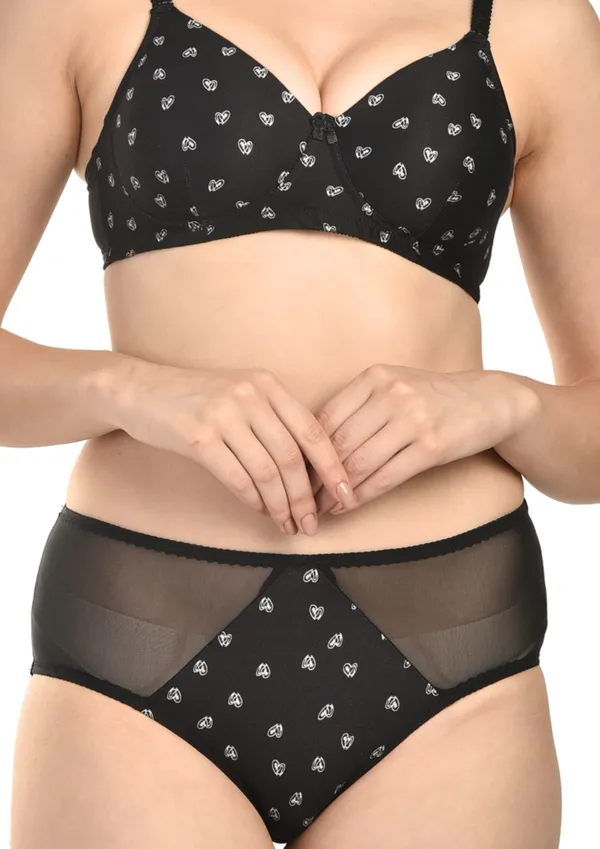 Black_Nylon_&_Lace_Panties_For_Women