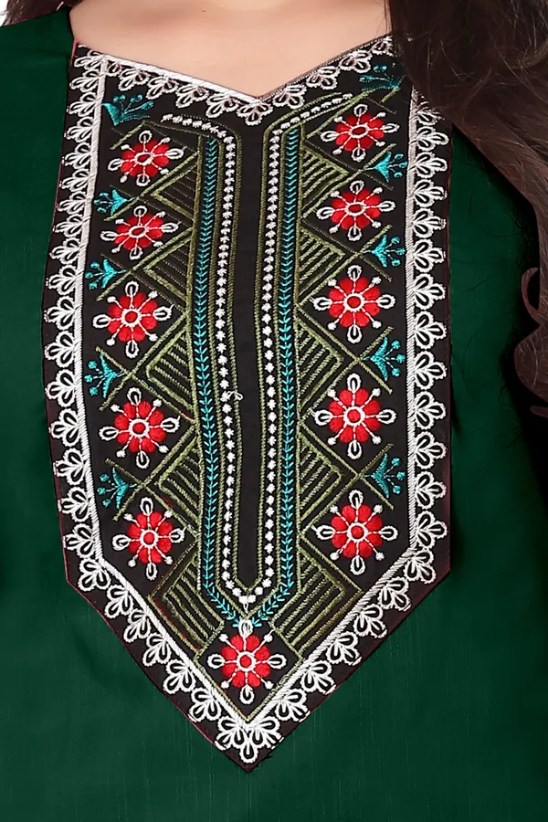 Green_Embroidered_Straight_Kurti_for_Women