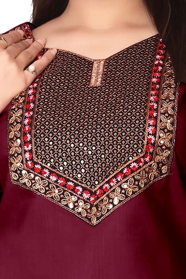 Maroon_Embroidered_Straight_Kurta_for_Women