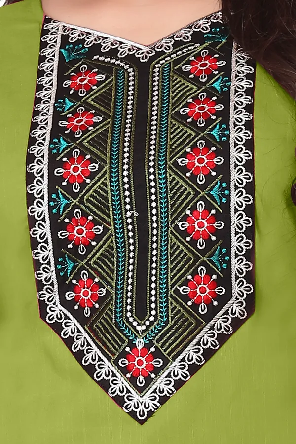 Green_Embroidered_Straight_Kurta_for_Women