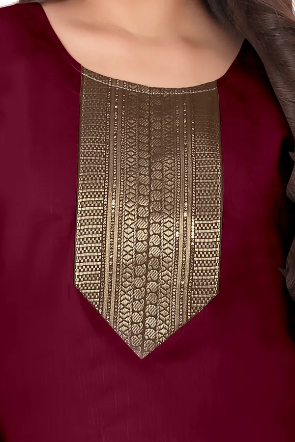Maroon_Straight_Kurta_for_Women