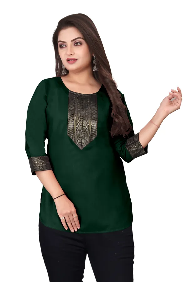 Green_Straight_Embellished_Kurti_for_Women
