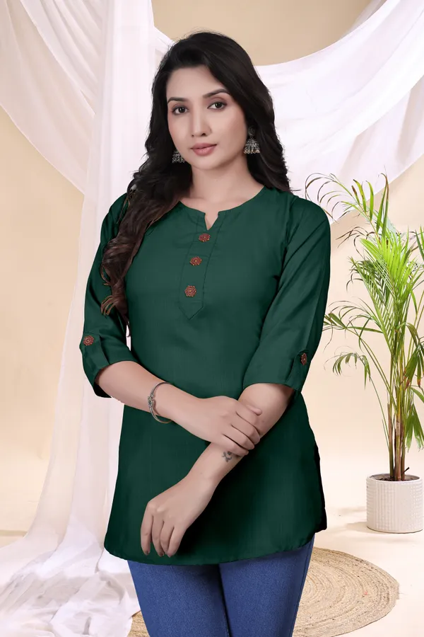 Green_Embroidered_3/4_Sleeve_Kurti_for_Women